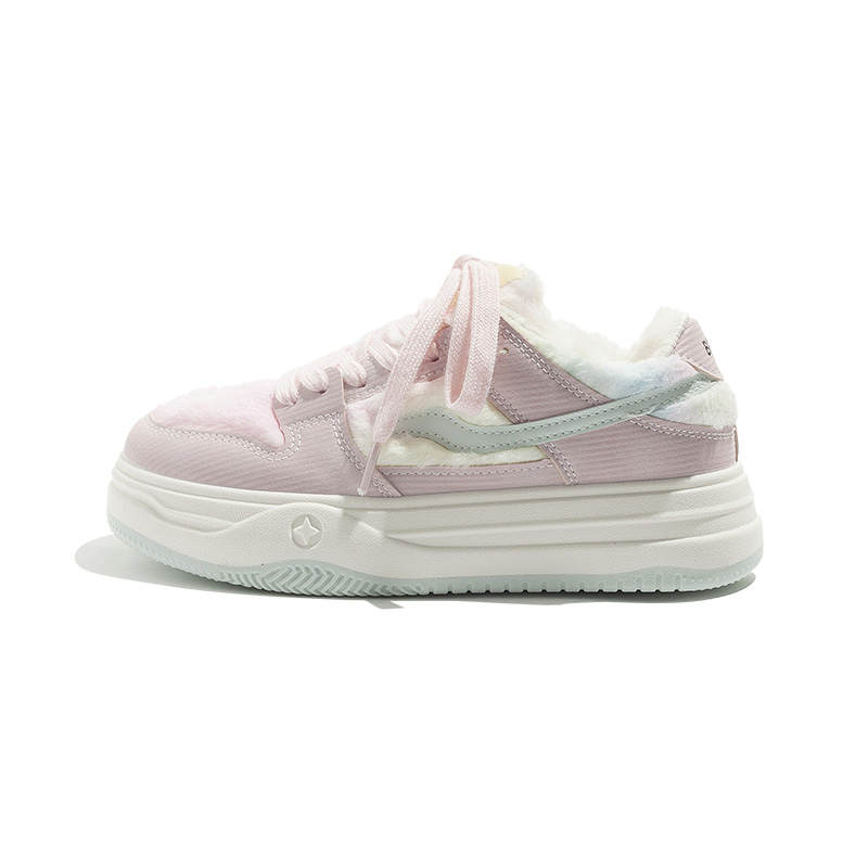 MEAKKEA Thermal Slip Resistant Low top Skateboard Shoes Women's