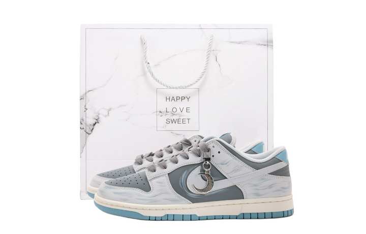Nike Nike Dunk Abrasion Resistant Abrasion Resistant Low top Skateboard Shoes Men's Gray Blue