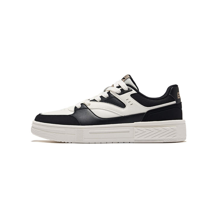 Erke New Qicheng 2 Wear resistant And Lightweight Low top Skateboard Shoes Men's Black White