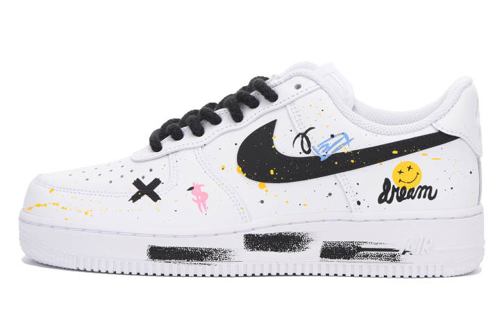 Nike Nike Air Force 1 07 Low top Skateboard Shoes Men's Black White