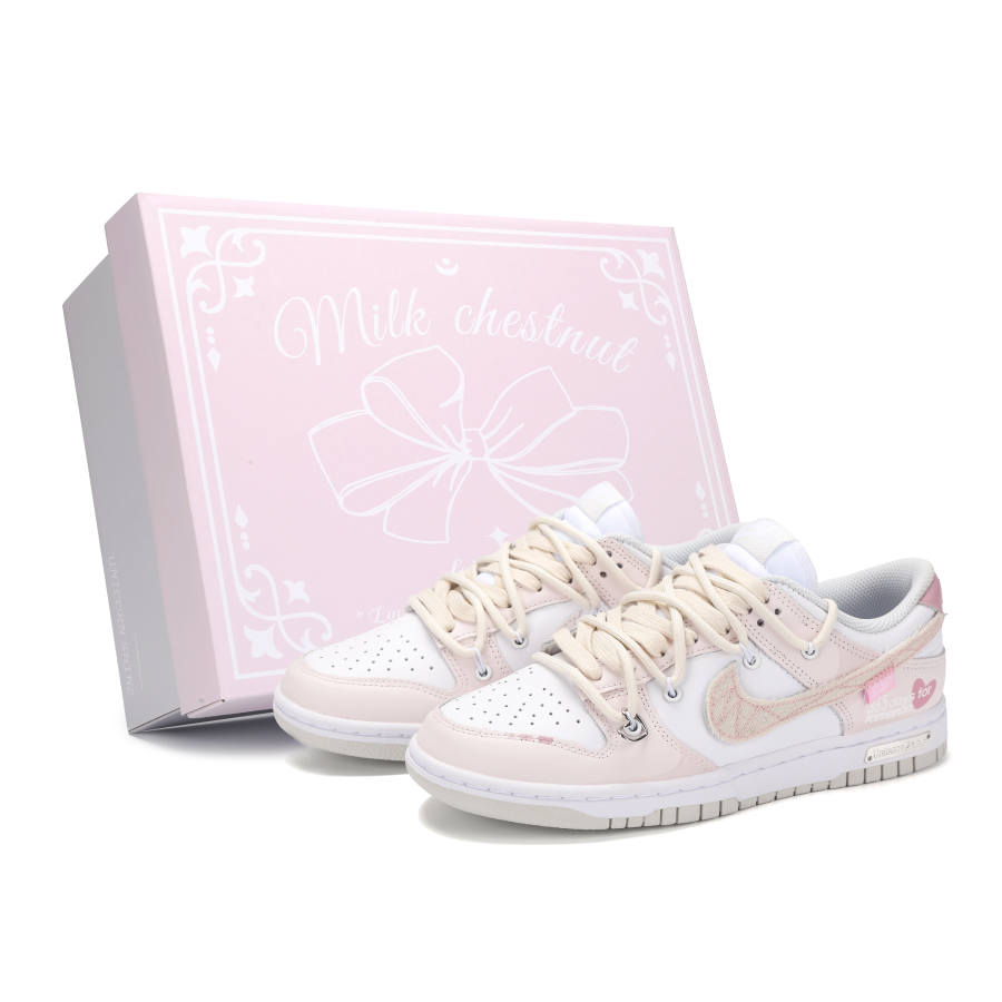 Nike Nike Dunk Sweetheart Sniper Abrasion Resistant Abrasion Resistant Low top Skateboard Shoes Women's Pink