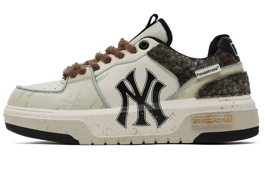 MLB New York Yankees Slip Resistant Abrasion Resistant Low top Skateboard Shoes Unisex Black White Brown