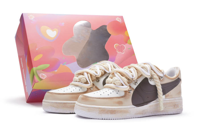Nike Nike Air Force 1 Low top Skateboard Shoes Women's White Brown