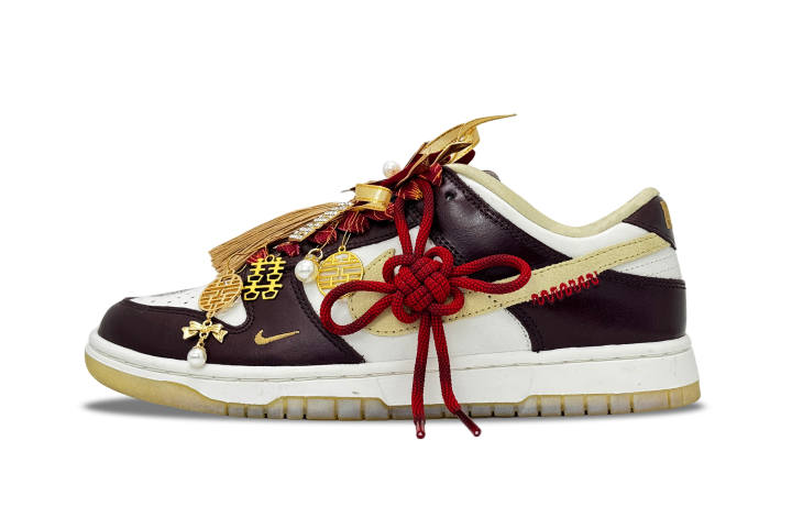 Nike Nike Dunk Golden Joyful Red Knot Abrasion Resistant Low top Skateboard Shoes Unisex Beige Gold