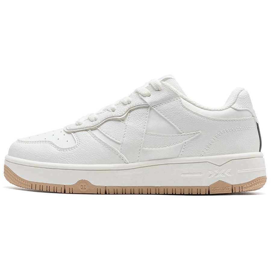 XTEP Slip Resistant Abrasion Resistant Low top Skateboard Shoes Women's White