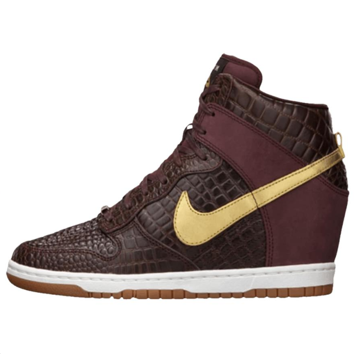 Nike Nike Dunk Sky High top Skateboard Shoes Women's Brown