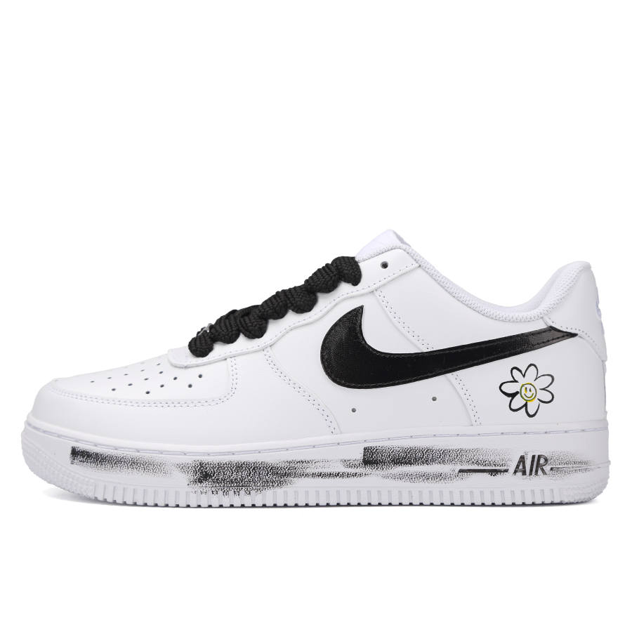 Nike Nike Air Force 1 Daisy Abrasion Resistant Low top Skateboard Shoes Unisex Black White