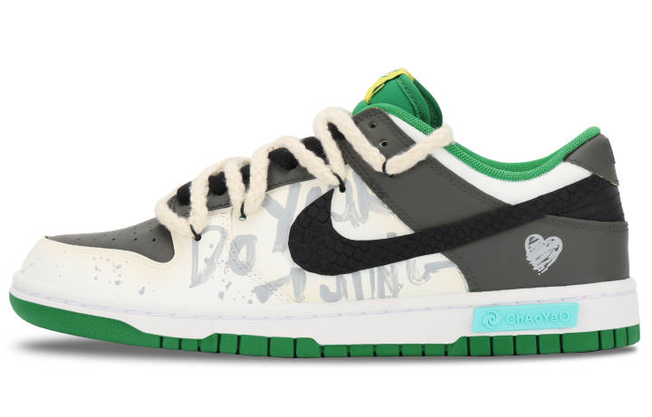 Nike Nike Dunk Slip Resistant Abrasion Resistant Low top Skateboard Shoes Men's White Black