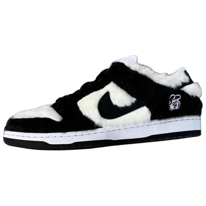 Nike Nike Dunk SB Dunk Slip Resistant, Abrasion Resistant, Lightweight Low top Skateboard Shoes Women's Black White