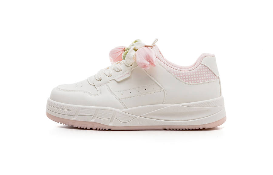 Warrior Breathable Lightweight Breathable And Lightweight Low top Skateboard Shoes Women's Beige Pink