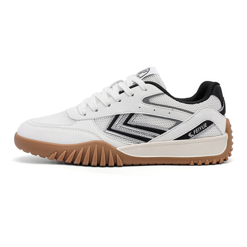 FEIYUE Abrasion-Resistant, Lightweight, And Breathable Low-top Skateboard Shoes Unisex White Black