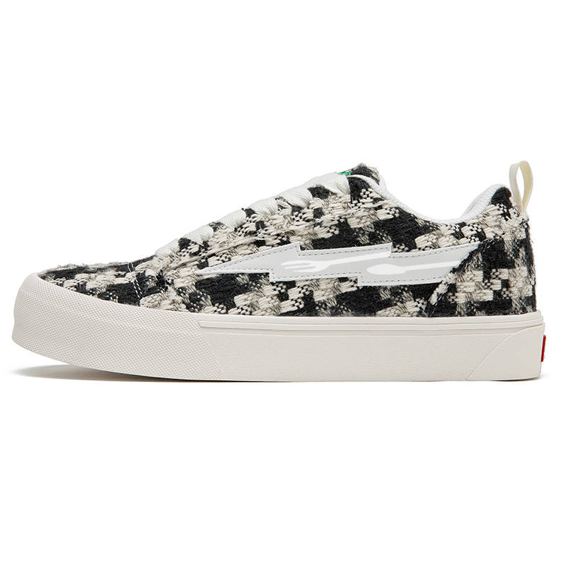 EOKAGAH Low top Skateboard Shoes Unisex