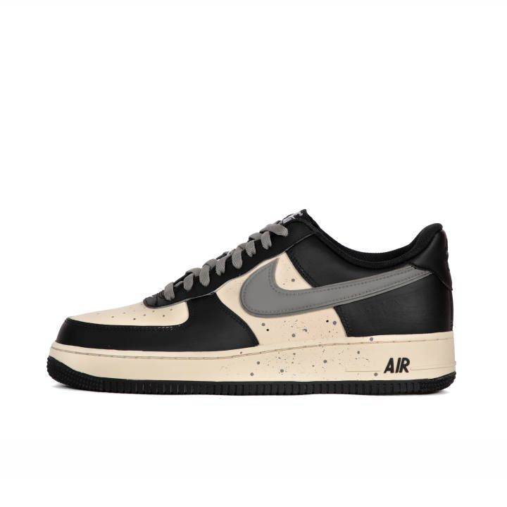Nike Nike Air Force 1 Abrasion Resistant Slip Resistant Low top Skateboard Shoes Men's Beige Black