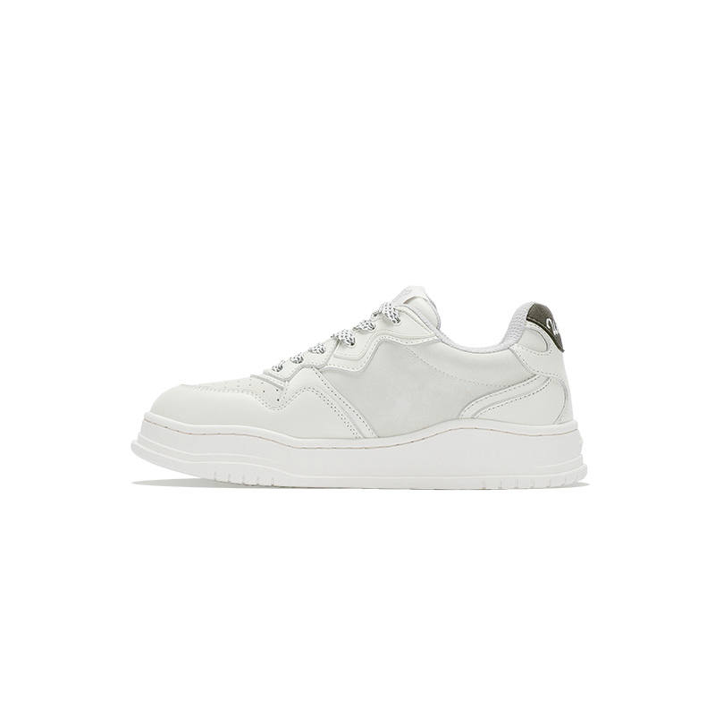 WANDER AROUND Slip Resistant Abrasion Resistant Low top Skateboard Shoes Women's White