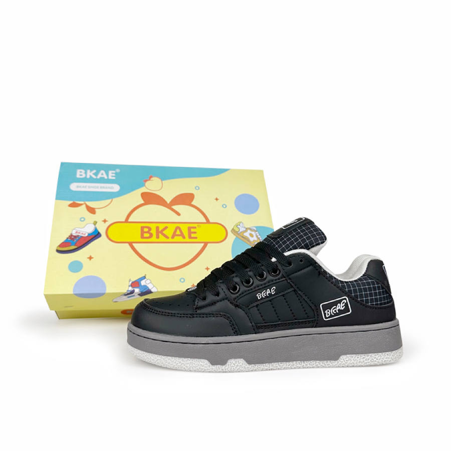 BKAE Synthetic Leather Non Slip And Waterproof Abrasion Resistant Low top Skateboard Shoes Unisex Black