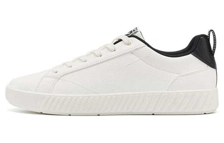 XTEP Slip Resistant Abrasion Resistant Low top Skateboard Shoes White Black