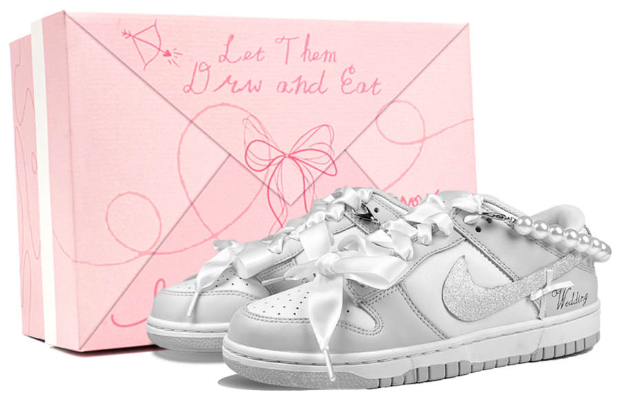 Nike Nike Dunk Cherished Vow, Footprint Creation Abrasion Resistant Low top Skateboard Shoes Women's Light Gray