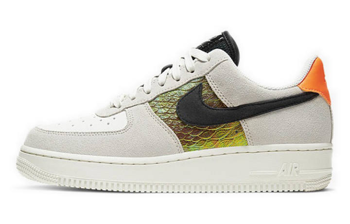 Nike Nike Air Force 1 'Iridescent Snakeskin' Coverage Low top Skateboard Shoes Women's Gray White