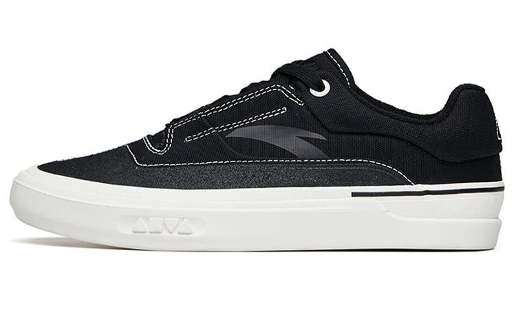 Anta Ao Li Textile, Leather Slip Resistant, Abrasion Resistant, Lightweight Low top Skateboard Shoes Women's Black
