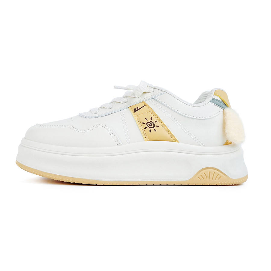 Warrior Low top Skateboard Shoes Women's Beige Yellow