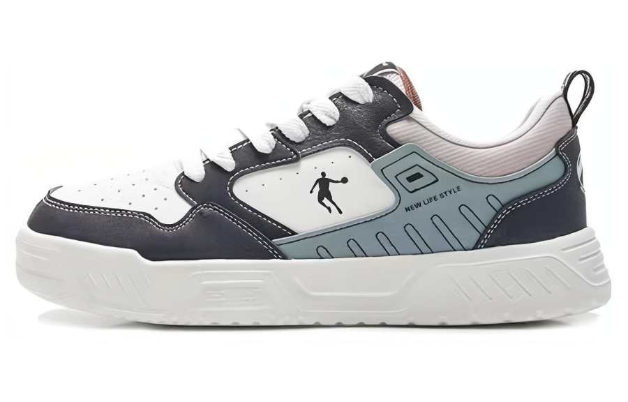 QIAODAN Comfortable Slip Resistant Abrasion Resistant Low top Skateboard Shoes Men's Black Green