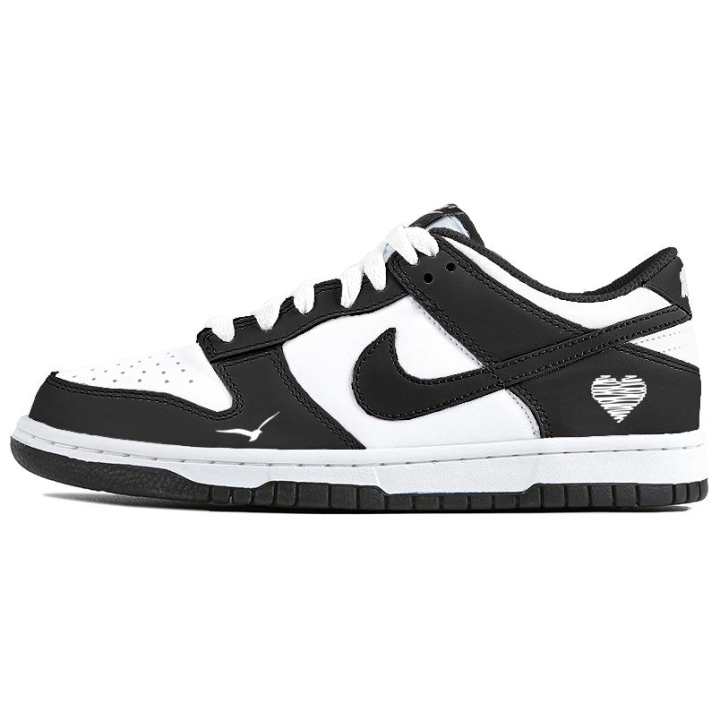 Nike Nike Dunk Frozen Berry Small Flower Leather Slip Resistant Abrasion Resistant Low top Skateboard Shoes Unisex Black