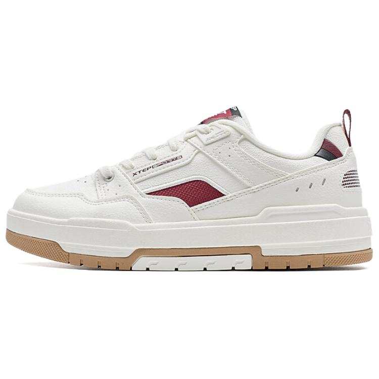 XTEP Slip Resistant Abrasion Resistant Low top Skateboard Shoes Women's White Red