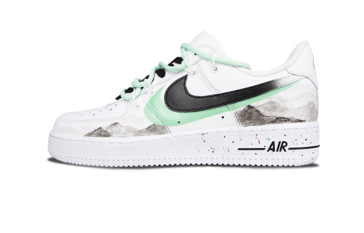 Nike Nike Air Force 1 Low 07 Low top Skateboard Shoes Men's White Green