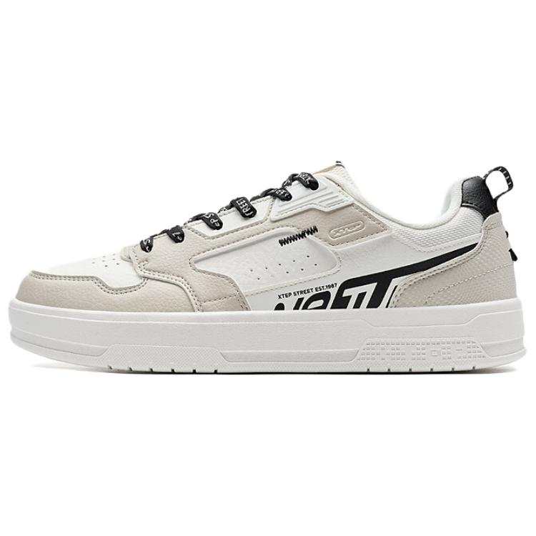 XTEP Slip Resistant Abrasion Resistant Low top Skateboard Shoes Men's Beige White Black