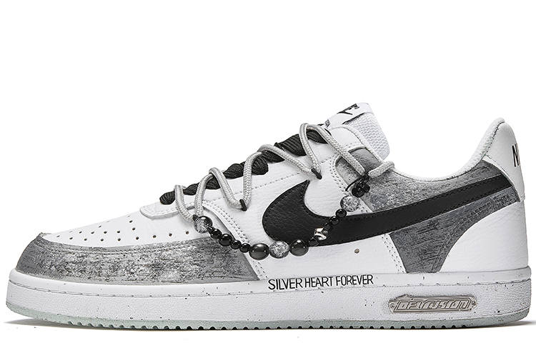 Nike Nike Court Borough Low Freedom Panda, Silver Heart Slip Resistant Slip Resistant Low top Skateboard Shoes Women's