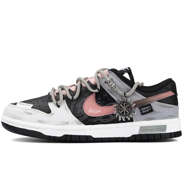 Nike Nike Dunk Slip Resistant Abrasion Resistant Low top Skateboard Shoes Women's Black White