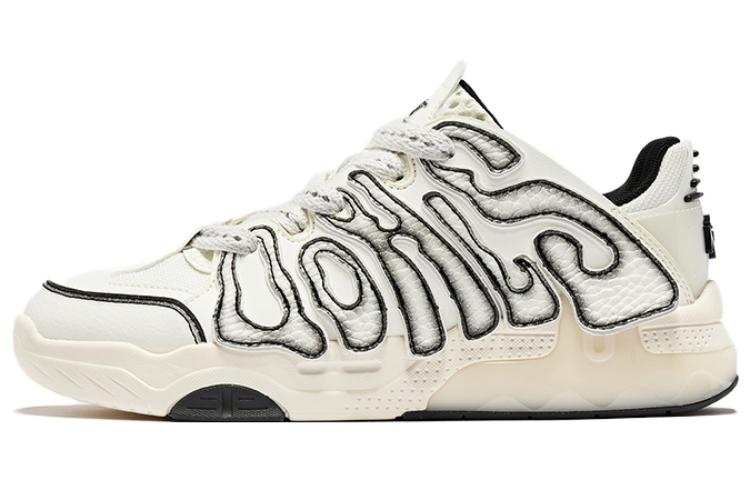QIAODAN Slip Resistant Cushioning Abrasion Resistant Low top Skateboard Shoes Women's White Black