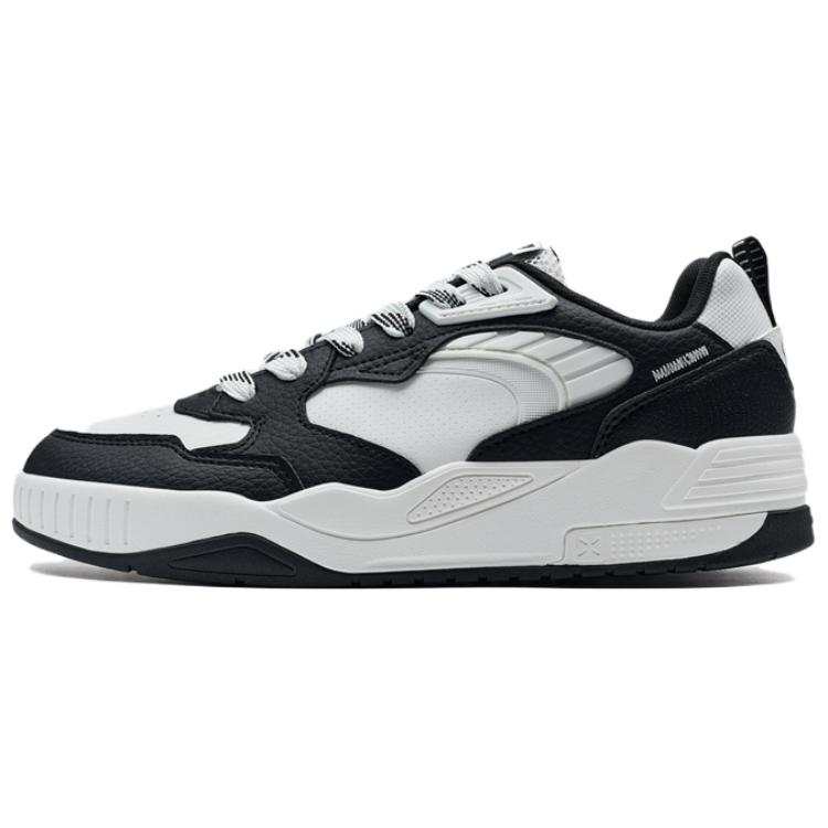 XTEP Qilang Lite Abrasion Resistant Low top Skateboard Shoes Men's Black White