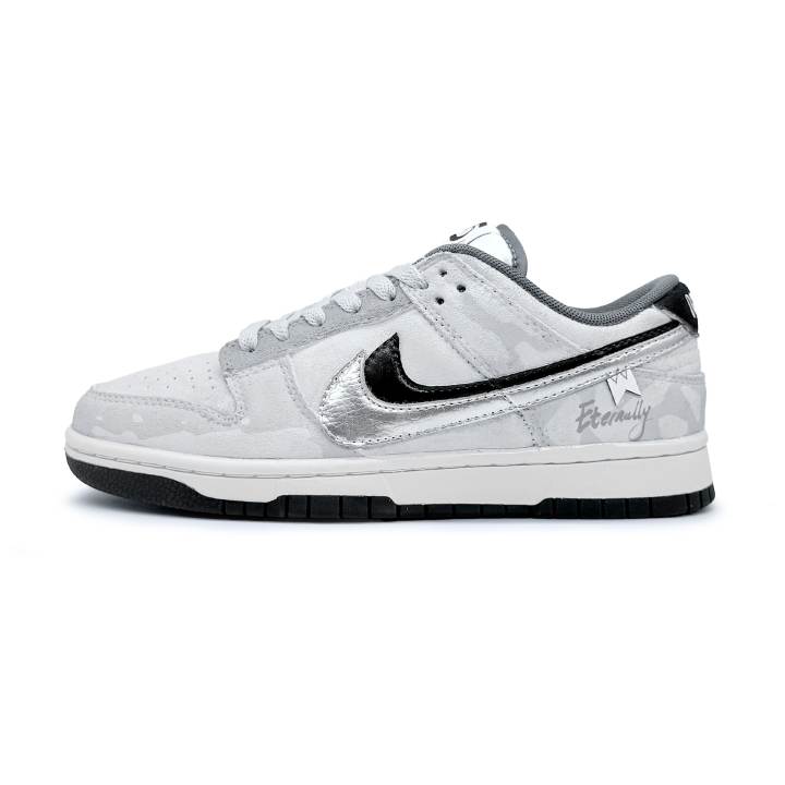 Nike Nike Dunk Low 'Double Swoosh' Low top Skateboard Shoes Women's Silver Gray