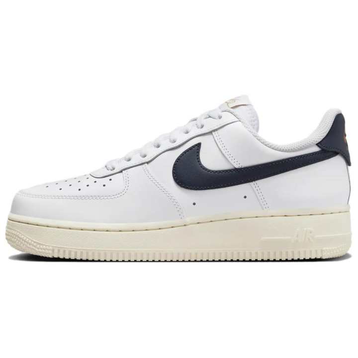 Nike Nike Air Force 1 07 FlyEase Skate Shoes Women's Low Top White