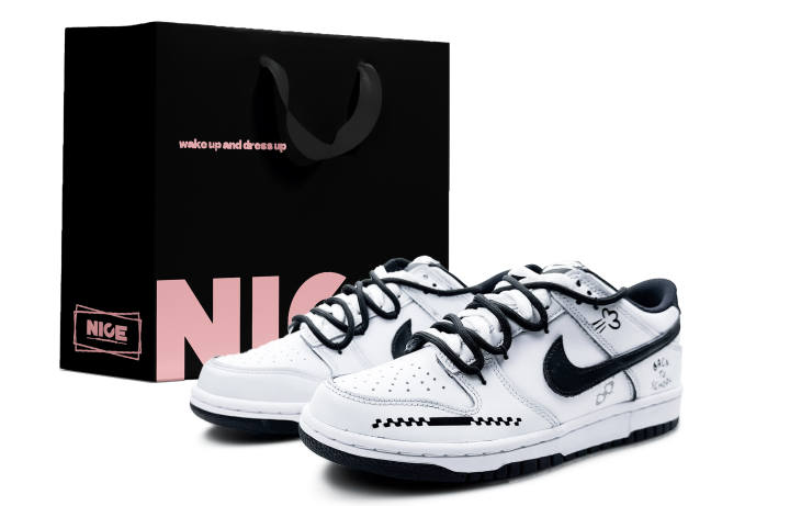 Nike Nike Dunk Lightweight Low top Skateboard Shoes Unisex Black White