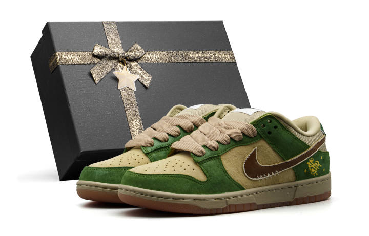 Nike Nike Dunk SB Suede Strong Coverage Thermal Abrasion Resistant Coverage Thermal Abrasion Resistant Low top
