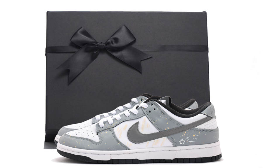 Nike Nike Dunk Abrasion Resistant Abrasion Resistant Low top Skateboard Shoes Unisex Gray White
