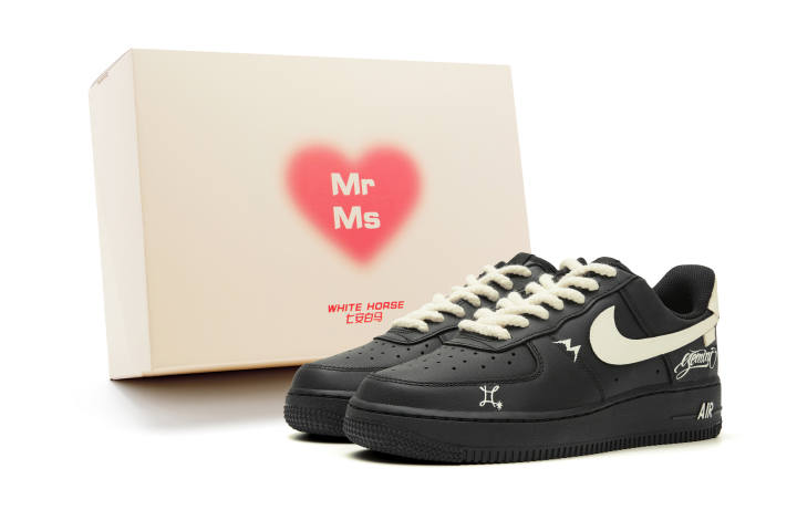 Nike Nike Air Force 1 Abrasion Resistant Slip Resistant Low top Skateboard Shoes Unisex Beige Black