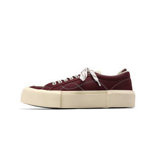 FANGSANHUO Slip Resistant Abrasion Resistant Low top Skateboard Shoes Unisex Burgundy