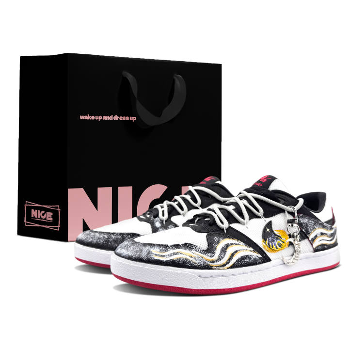 Nike Nike SB Alleyoop Coverage Low top Skateboard Shoes Men's Black White
