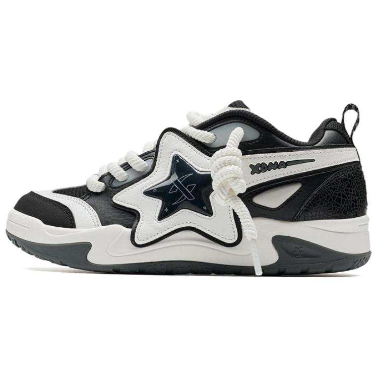 XTEP Abrasion Resistant Lightweight Wear resistant And Lightweight Low top Skateboard Shoes Men's Black White