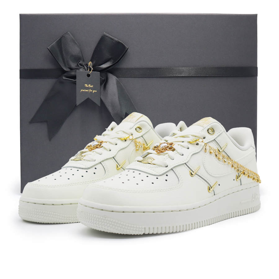 Nike Nike Air Force 1 Slip Resistant Abrasion Resistant Low top Skateboard Shoes Women's White Gold