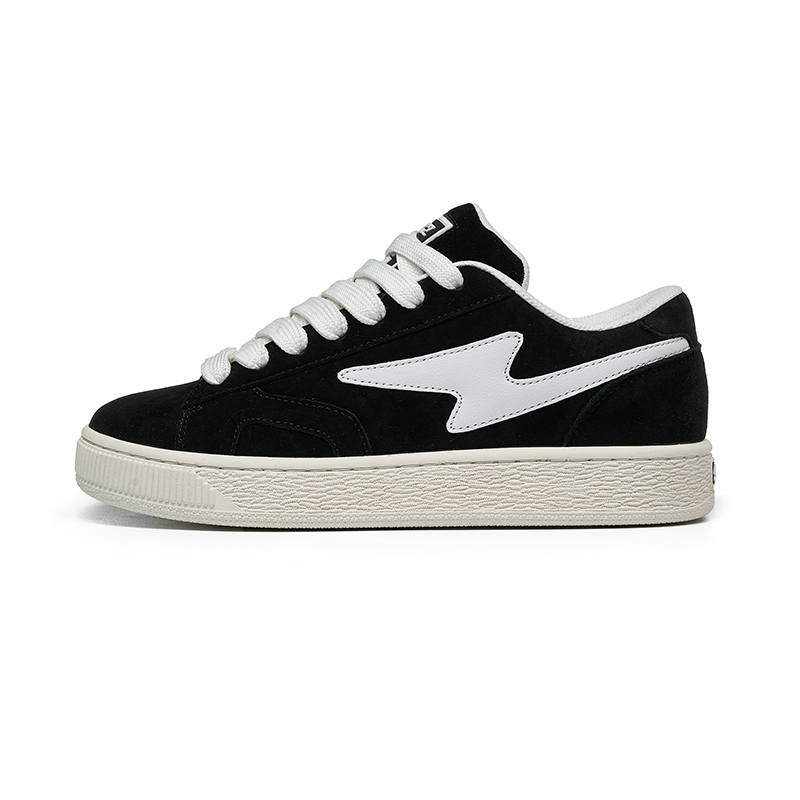 GZOZ Abrasion Resistant, Lightweight, And Breathable Low top Skateboard Shoes Unisex Black White