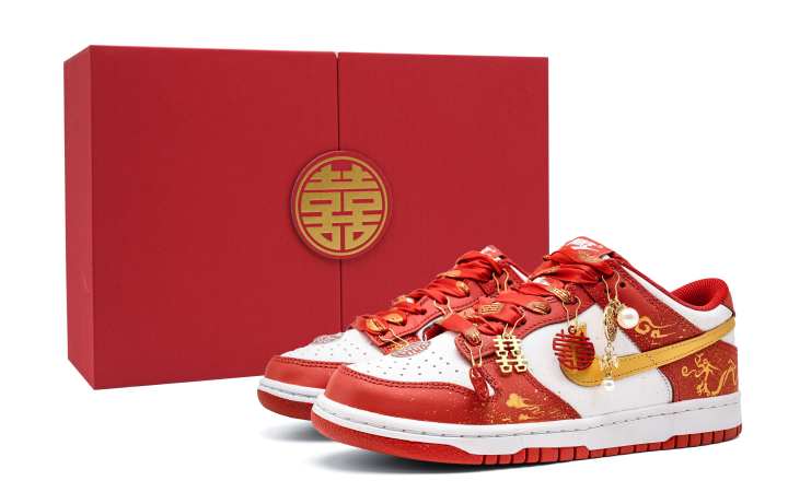 Nike Nike Dunk A Match Made In Heaven Cushioning Lightweight Low top Skateboard Shoes Unisex Red Gold