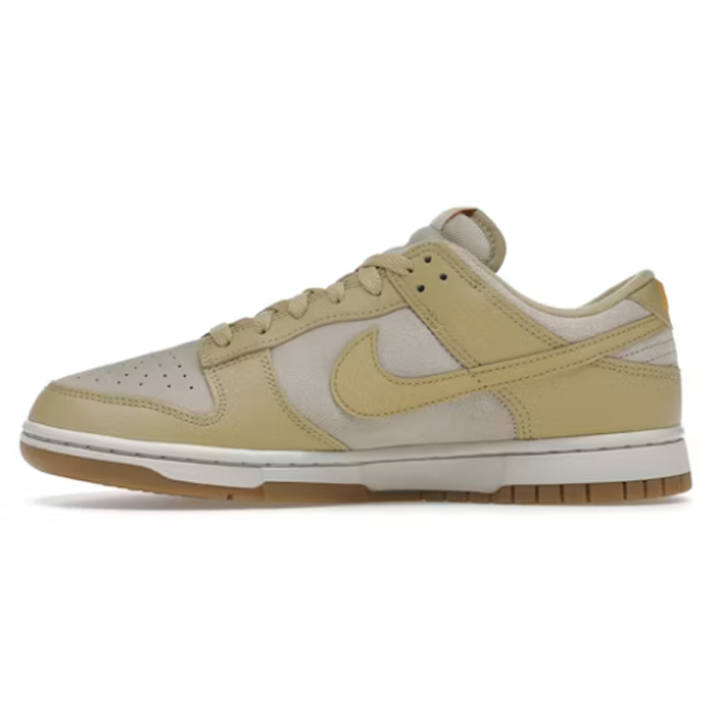 Nike Nike Dunk Preps Leather Slip Resistant Cushioning Abrasion Resistant Low top Skateboard Shoes Unisex Beige Yellow