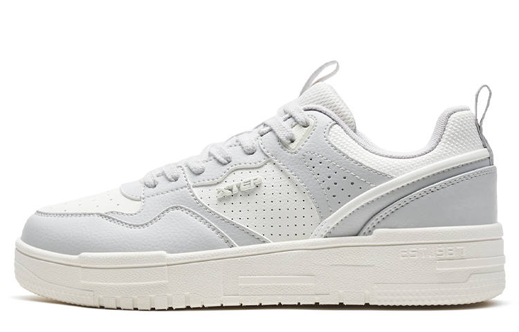 XTEP Clover Abrasion Resistant Low top Skateboard Shoes Women's Gray White