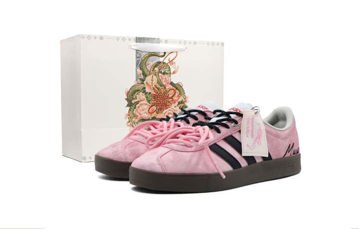 Adidas Adidas Meowth Strawberry Slip Resistant Abrasion Resistant Slip Resistant Abrasion Resistant Low top Skateboard Shoes