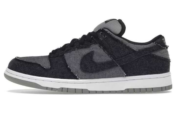 Nike Nike Sb Dunk Low Medicom 2