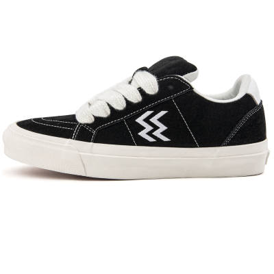 WANSWER Cow Split Leather Thermal Slip Resistant And Abrasion Resistant Low top Skateboard Shoes Unisex Black